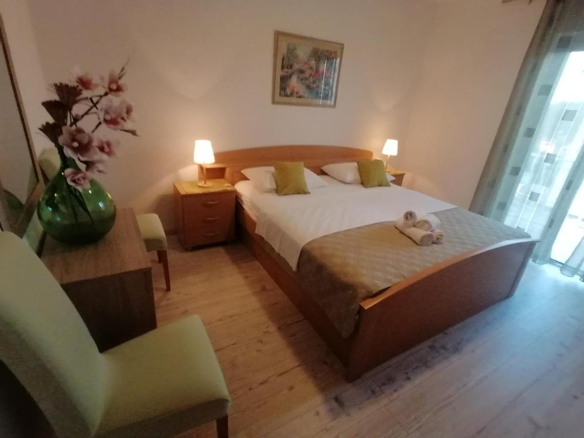 Apartmani Niki Hvar Hvar Town Buitenkant foto