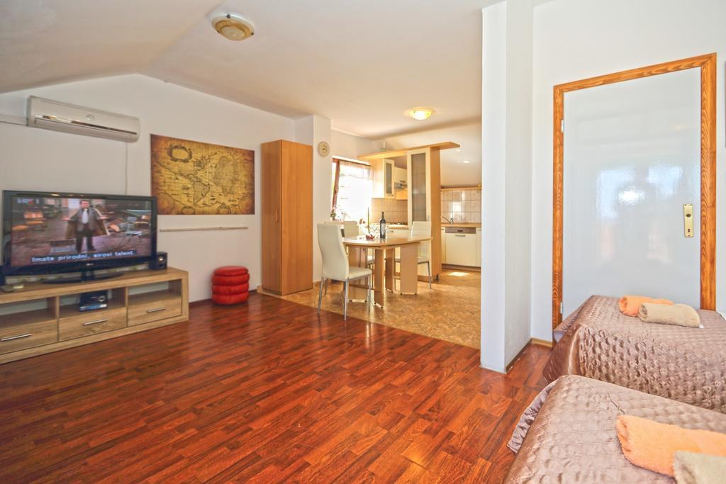 Apartmani Niki Hvar Hvar Town Kamer foto