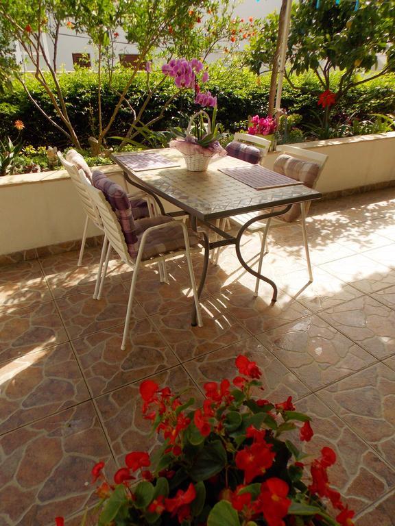 Apartmani Niki Hvar Hvar Town Buitenkant foto